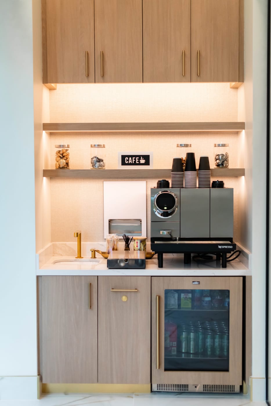 Patient amenity cafe at NOVA Tysons